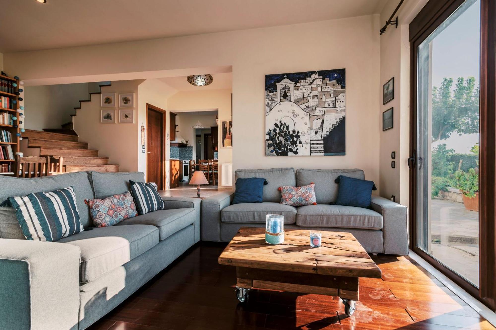 Hillwings Villa *